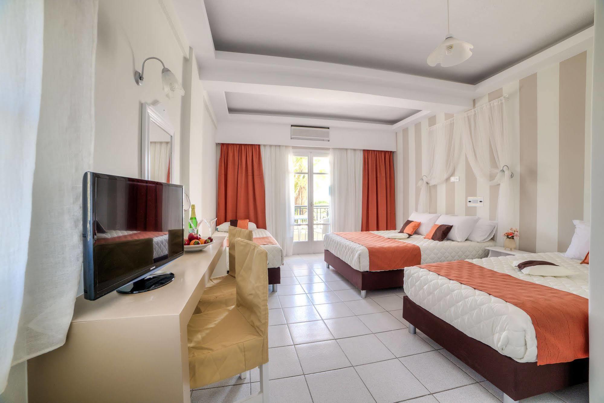 Pantheon Hotel Agios Georgios (Santorini) Exterior foto